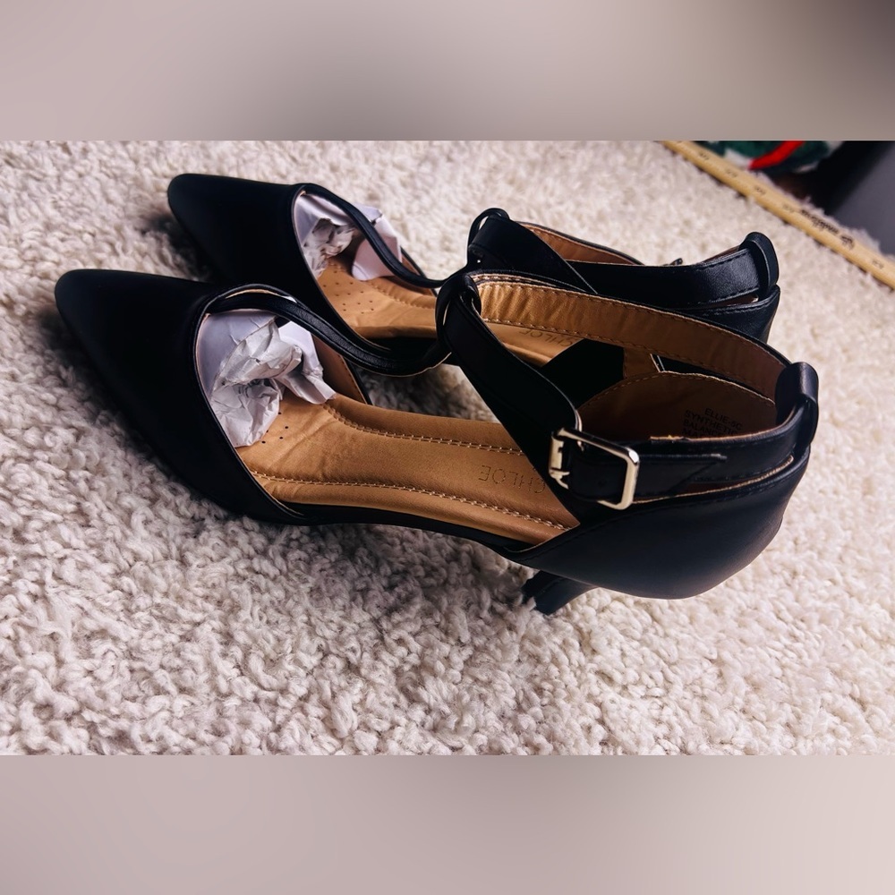WOMENS CHASE AND CHLOE BLACK HEELS SIZE 7.5 GUC